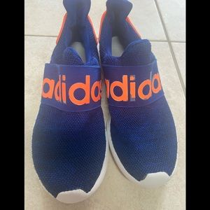 Adidas Boys Sneakers Size 3.5 Youth